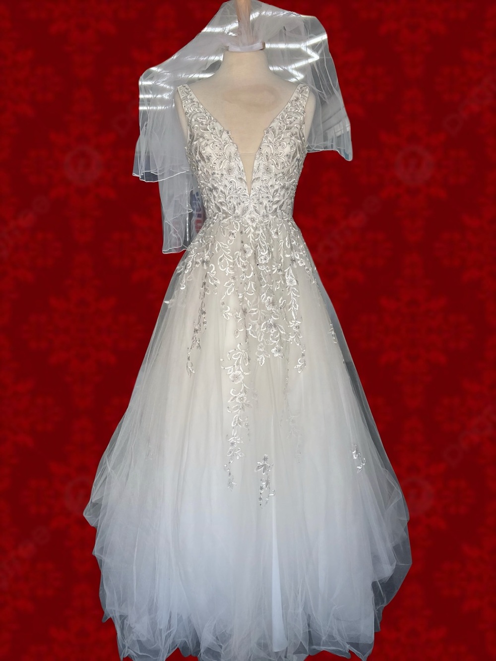 Cindy Collection U.S.A Ivory Embellished V-Neck Tulle Wedding Dress- Size Small